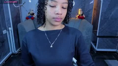 violeth_b online show from May 2026 01:21:02 PM