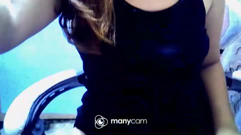 Livia help get 100 likes online show from October 2025 06:08:01 PM