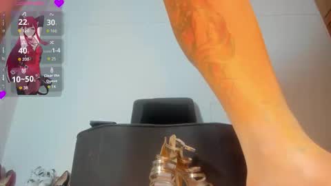 Snapshot of violetmontana chatting on October 2025 09:07:02 AM VIOLETA MONTANA online show from October 2025 09:07:02 AM