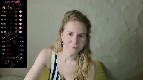 Violet  next stream December 6 online show from December 2025 08:14:02 PM