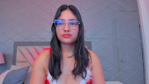 Violet Rousse online show from May 2026 05:30:02 PM