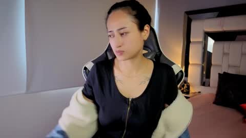 violetskinny online show from February 2026 09:04:01 PM