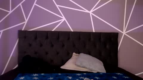 Snapshot of violett1126 chatting on April 2026 05:02:02 AM 1126 online show from April 2026 05:02:02 AM