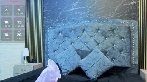 Snapshot of violett__golden chatting on September 2025 11:24:01 AM ViolettGolden online show from September 2025 11:24:01 AM