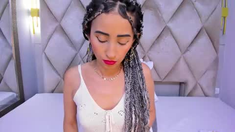 Violett  online show from January 2026 12:32:02 PM