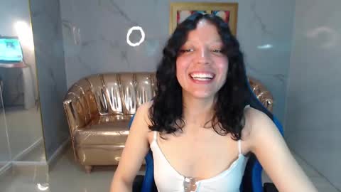Violett online show from March 2025 10:45:02 PM