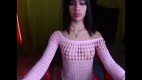 Snapshot of violetta_dreams chatting on September 2025 08:35:02 PM violetta_dreams online show from September 2025 08:35:02 PM