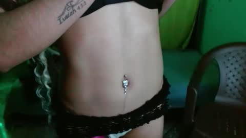 Snapshot of violetta_dreams chatting on November 2025 11:05:01 PM violetta_dreams online show from November 2025 11:05:01 PM