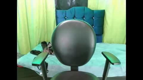 Snapshot of violetta_dreams chatting on January 2026 09:13:01 PM violetta_dreams online show from January 2026 09:13:01 PM