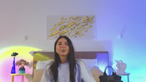 Snapshot of violetta_finch chatting on May 2026 09:28:01 AM violetta_finch online show from May 2026 09:28:01 AM