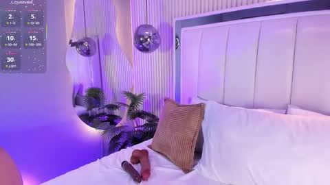 violettacolinss online show from March 2026 11:37:01 AM