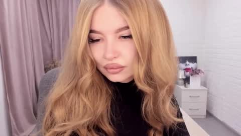 ViolettaOtis online show from December 2024 11:29:01 AM