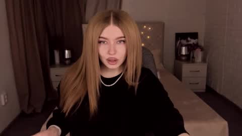 ViolettaOtis online show from January 2025 11:20:01 AM