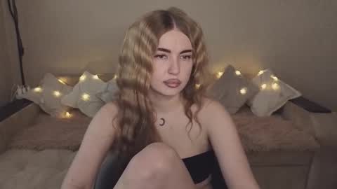 ViolettaOtis online show from September 2025 01:49:01 PM