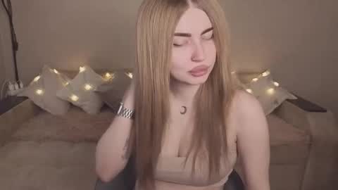 ViolettaOtis online show from November 2025 09:08:02 AM