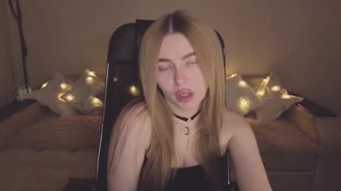 ViolettaOtis online show from November 2025 01:43:01 PM