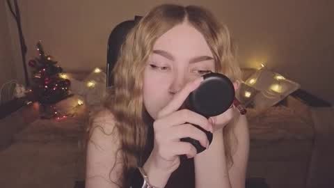 ViolettaOtis online show from December 2025 02:33:01 PM