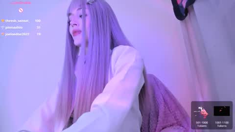 Snapshot of violettbones chatting on December 2024 06:56:02 AM Violett online show from December 2024 06:56:02 AM