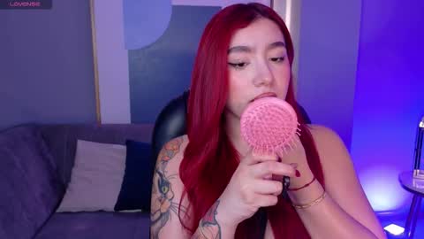 Snapshot of violettcastel chatting on January 2026 06:55:02 PM Violett Castel online show from January 2026 06:55:02 PM