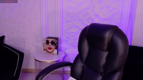 Snapshot of violettcastel chatting on January 2026 07:30:01 PM Violett Castel online show from January 2026 07:30:01 PM