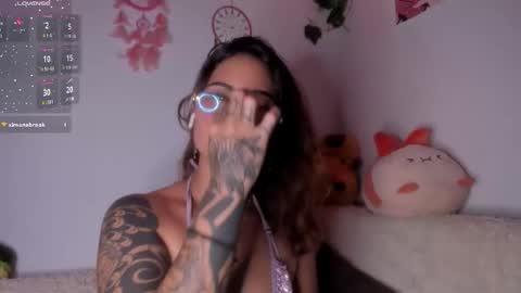 Violette  online show from February 2026 11:36:01 PM