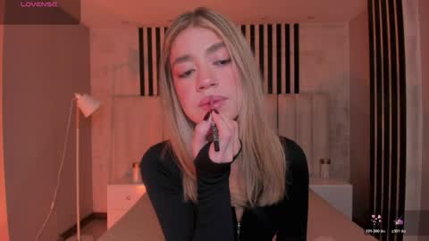 Violett  online show from April 2026 09:08:01 AM