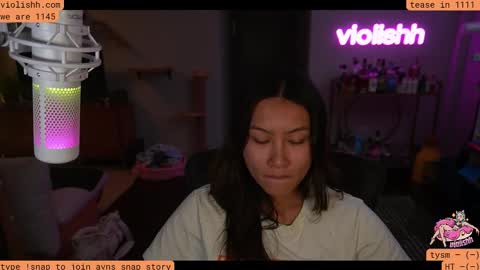 follow me on twitter violishh and ig violishh  online show from November 2025 12:09:02 AM