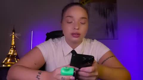 Violla online show from March 2025 12:54:02 PM