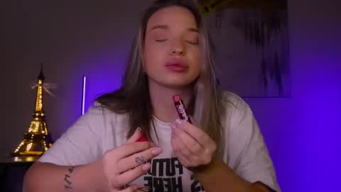 Violla online show from March 2025 02:47:02 AM