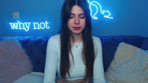 viollinalv online show from February 2025 08:44:01 AM