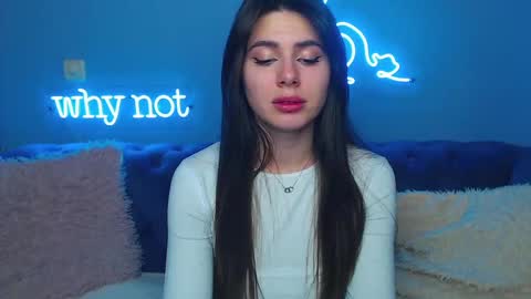 viollinalv online show from February 2025 06:01:02 PM