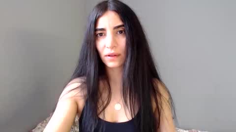 viorett online show from November 2025 03:49:02 AM