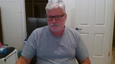 Snapshot of viper654321 chatting on November 2025 08:14:02 AM viper654321 online show from November 2025 08:14:02 AM