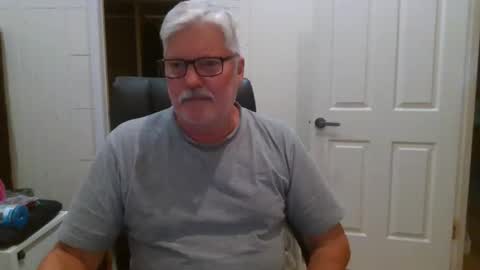 Snapshot of viper654321 chatting on December 2025 07:49:01 AM viper654321 online show from December 2025 07:49:01 AM