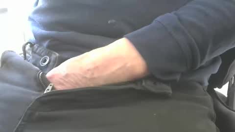 Snapshot of vipercopperhead88 chatting on February 2025 04:37:02 PM vipercopperhead88 online show from February 2025 04:37:02 PM