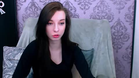 VirginLuna online show from May 2026 07:20:01 PM