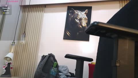 Sofia online show from November 2025 01:45:02 PM