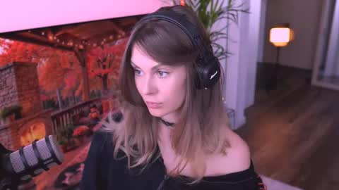 Snapshot of virtual_muse_bc chatting on September 2025 06:39:02 AM virtual_muse_bc online show from September 2025 06:39:02 AM