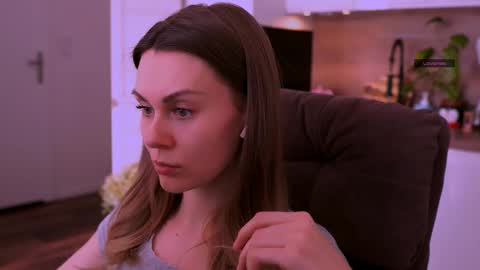 Snapshot of virtual_muse_bc chatting on February 2026 10:33:01 AM virtual_muse_bc online show from February 2026 10:33:01 AM