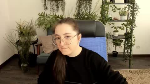 Snapshot of virtualvoyant chatting on November 2025 05:21:02 AM your love online show from November 2025 05:21:02 AM