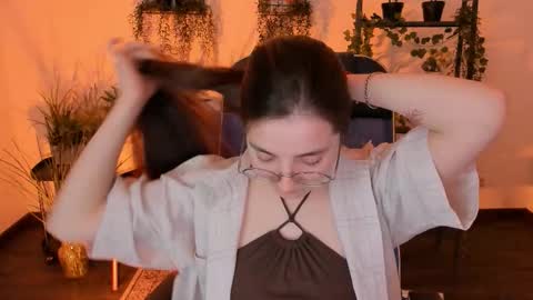 Snapshot of virtualvoyant chatting on January 2026 01:32:02 AM your love online show from January 2026 01:32:02 AM