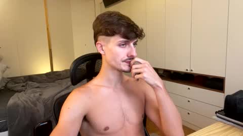 vitoraugustoxxx online show from March 2026 09:21:02 PM
