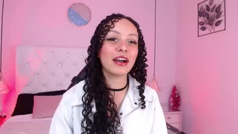 Vivi online show from October 2025 03:53:02 AM