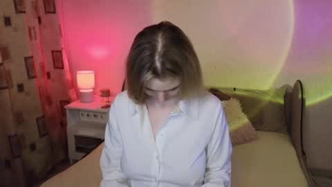 vivian_alison online show from December 2025 06:25:01 PM