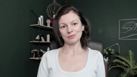 Vivian online show from March 2026 06:50:01 AM