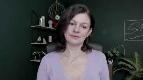 Vivian online show from March 2026 07:35:01 AM