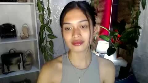 Vivian online show from January 2025 01:21:02 AM