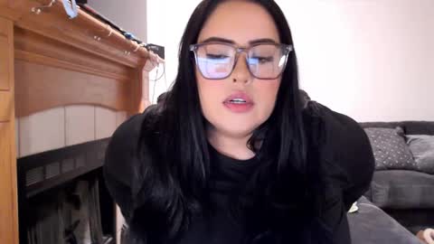 Vivi online show from March 2025 02:17:01 AM