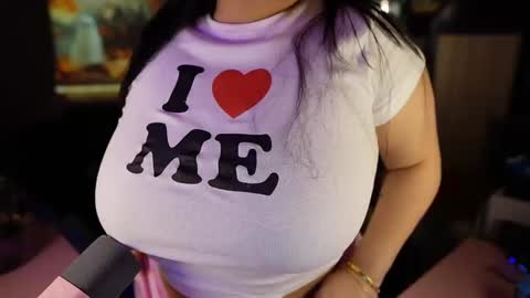 Vivi online show from September 2025 05:35:02 AM