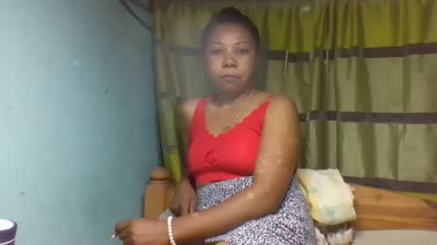 Snapshot of viviane0812 chatting on December 2025 05:31:02 PM viviane0812 online show from December 2025 05:31:02 PM